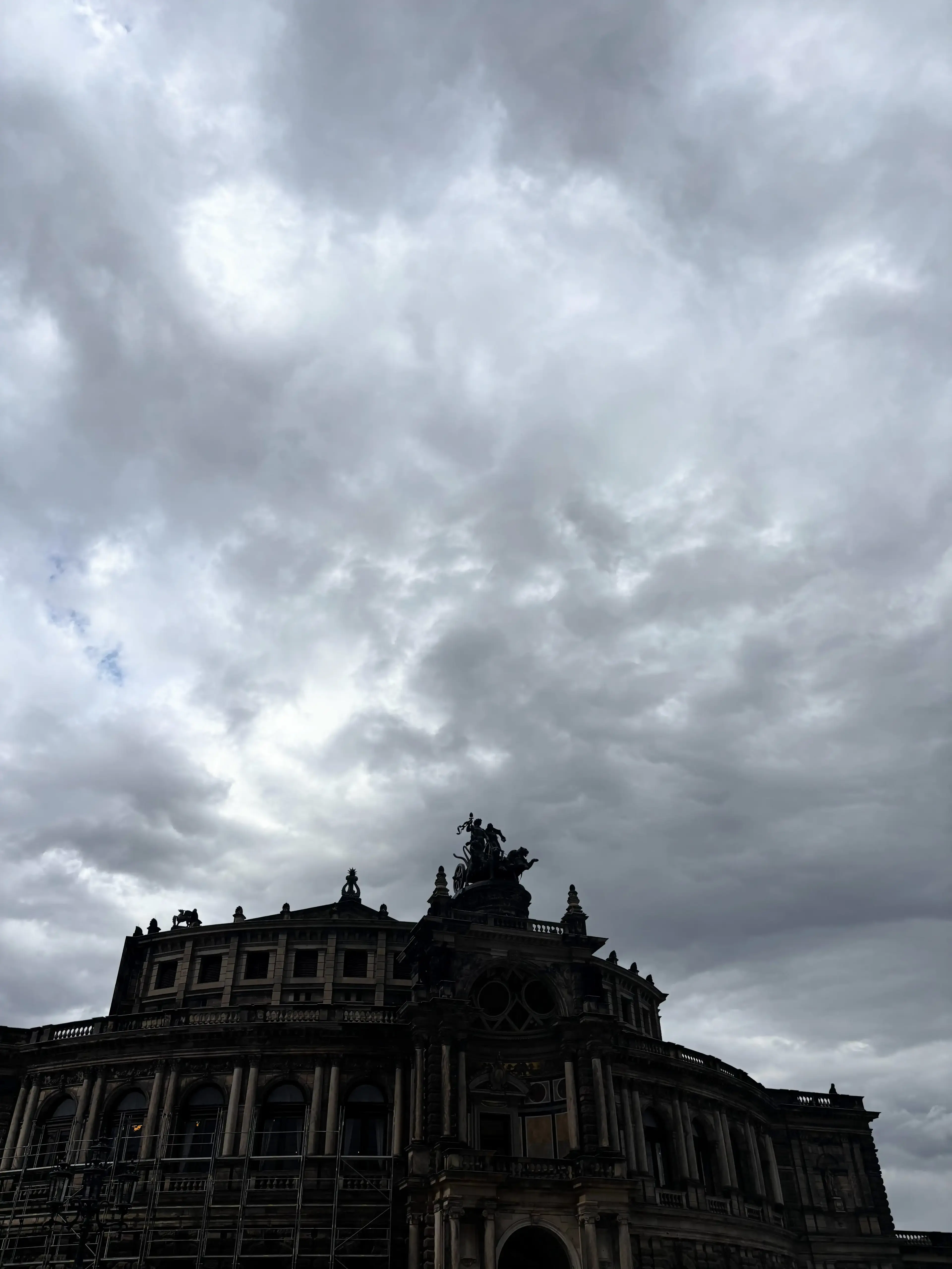 Theaterplatz: Quadriga